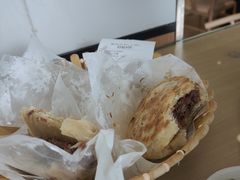 -闫家驴肉老店(华电一校店)