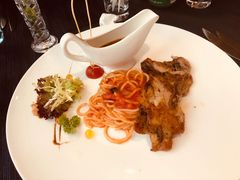 -厚街国际大酒店·360度旋转餐厅