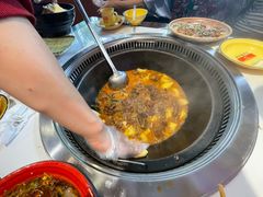 -靠山屯东北铁锅炖(东北菜，古美西路店)