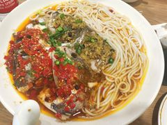 双色鱼头-建辉湖南土菜馆(南大街店)