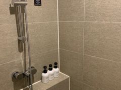 -长沙省政府地铁站亚朵酒店