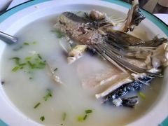 -美顺香食府鱼头老店(雪野湖店)