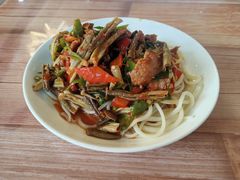 -蘑菇拌面•正宗新疆菜