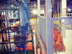 -嗨翻Hi-Fun竞技主题乐园·蹦床亲子生日轰趴(国光1937店)