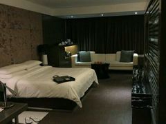 -7天酒店(上海江宁路地铁站玉佛寺店)