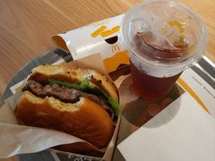 -麦当劳(普陀香溢花城店)