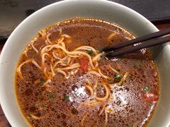 -亮亮面馆(经六路店)