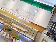等位区-塔斯汀中国汉堡(江大南路店)