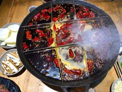 红汤锅底-白乐天毛肚火锅馆(解放碑店)