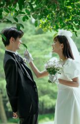 -雪中彩影婚纱摄影·微光艺术中心