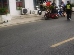 -老陆稿荐(西中市店)