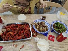 -江城燕子大排档(江汉路步行街店)