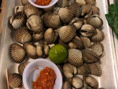 -东海岸人工湖美食村