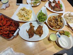-聚汇三少·龙虾·中餐厅(莫邪路新天地店)