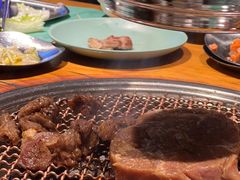 -唯成•韩国炭火烤肉 유성고기