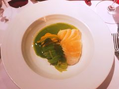 香煎银鳕鱼配香草蛤蜊黄油汁-蝶舍·MAISON PAPILLON