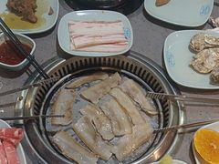 -金滏山烤肉·海鲜·火锅自助餐厅(襄阳万达店)