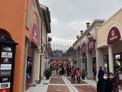 -佛罗伦萨小镇广佛名品奥特莱斯(疏港路店)