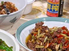 小炒黄牛肉-湘鲜小灶·湖南土菜馆(龙华店)