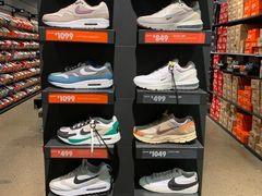 -NIKE上海青浦优选体验店