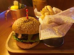 香辣鱼排汉堡-HIB HUB公社(解放西路店)