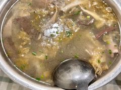 -卢六川汤肉(南方花园店)