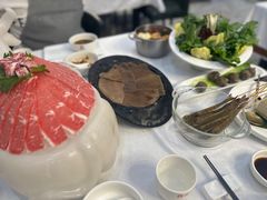 -德天肥牛海鲜火锅(城西银泰店)