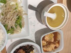 -老乡鸡(上海白玉兰广场店)