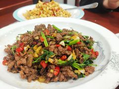 -湖南人家湘菜馆(镇江路店)