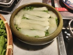 -尚尚仙·酸汤猪手·猪肚鸡火锅(华联万柳购物中心店)