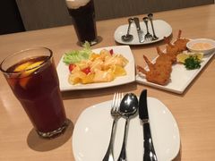 -必胜客(漕宝路店)