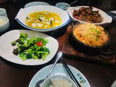 -小菜园新徽菜(宜兴八佰伴店)