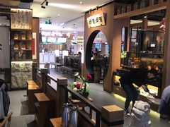 -呷哺呷哺(万达新世界店)