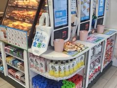 -全家便利店(上海南站站店)