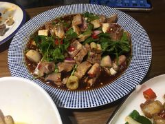 -二孃鸡爪爪(东风路总店)