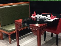 卡座-皇城根·鲁菜济南菜·吊炉烤鸭·炒鸡鱼头(济南旗舰店)