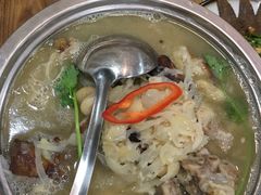 阿家村酸汤猪脚-遇见阿家村云南菜(魏公村店)
