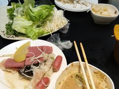 -尚捞港式回转小火锅(人人乐购物广场店)