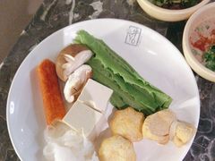 -牛YO寿喜烧·铁板烧和牛火锅自助(市府恒隆店)