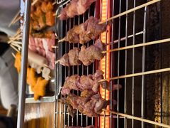 -哈尔滨小酒馆·鲜肉现穿自助烧烤(康新花园店)
