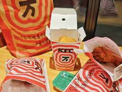 -肯德基(成山路地铁站店)