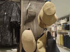 -优衣库(上海正大广场店)