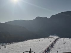 -济南卧虎山滑雪场