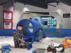 -MINI MARS KIDS CLUB亲子家庭中心(长宁天山店)
