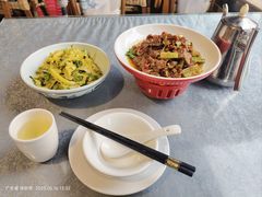 -湘满天下湖南山水主题餐厅(凤凰店)