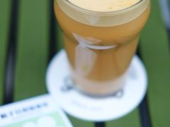 栀子花梨香拿铁-Seesaw Coffee(上生新所店)