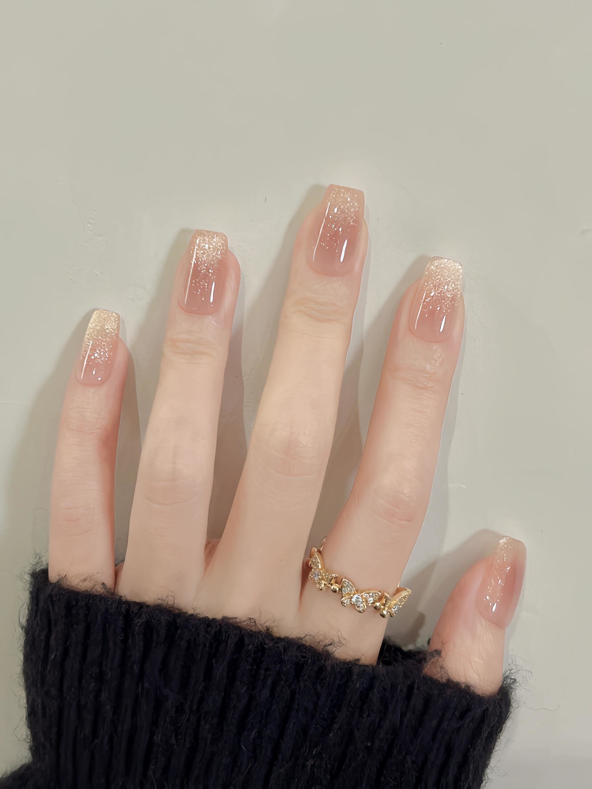 清新裸色系美甲好心情