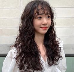 -诗悦发型SALON·圣罗兰店