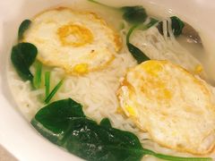 -沪小胖小龙虾(淮海中路旗舰店)