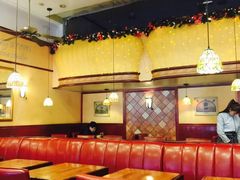 -玛格萝妮比萨屋(四平店)